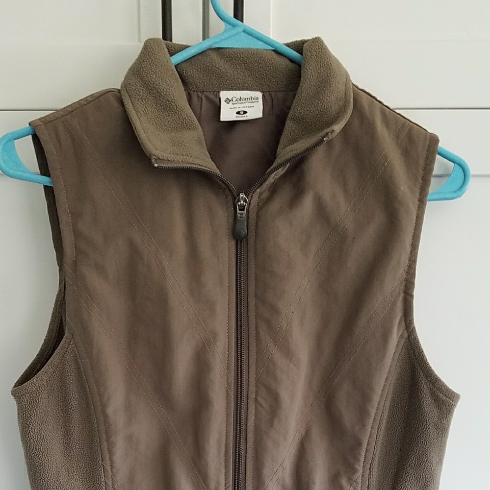 Columbia Zip-up Vest, part fleece